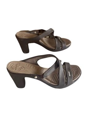 CROCS Brown Strappy Heeled Sandals 8